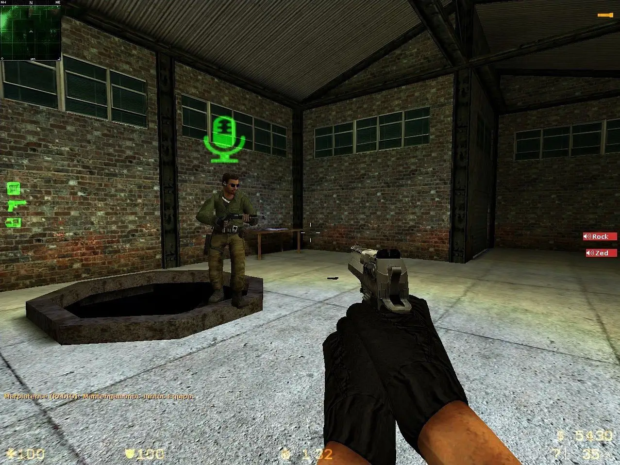 Green Microphone Icon